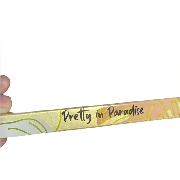 Violet Voss Cosmetics Pretty In Paradise Face & Shadow Palette Brand New In Box - Picture 6 of 12